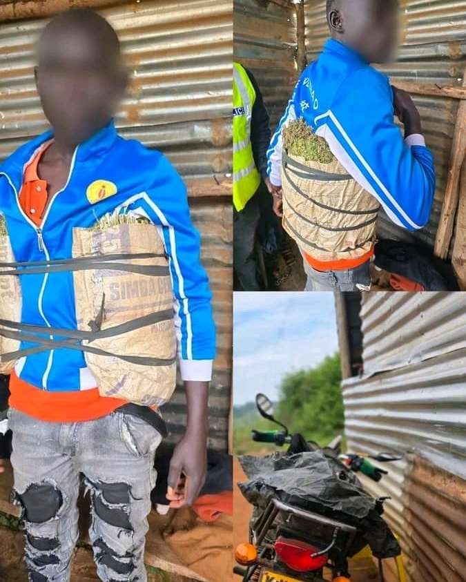 May be an image of 3 people, motorcycle and text that says 'SIMBACI'